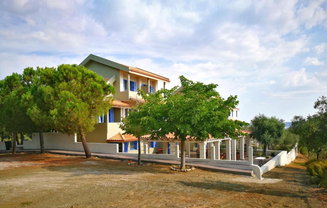 Olive Bay Hilltop Apartments Ammouliani Esterno foto
